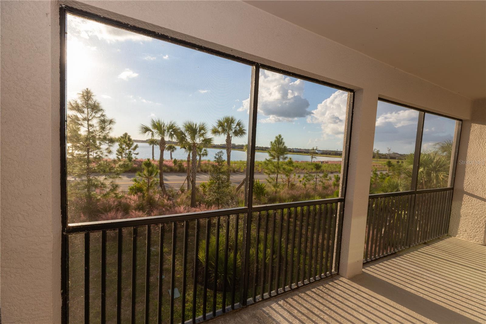 Image 20 of 26 For 16572 Kingwood Lane 3621