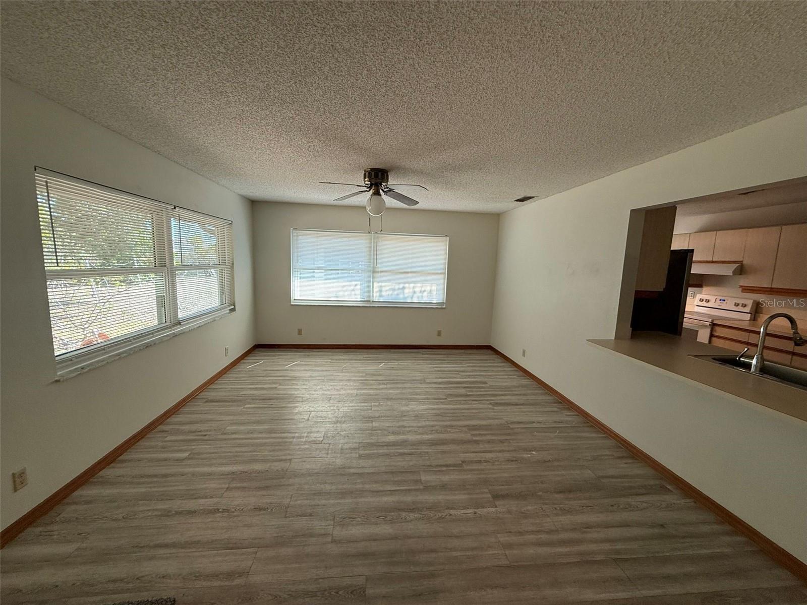 Image 9 of 14 For 2586 Logsdon Street