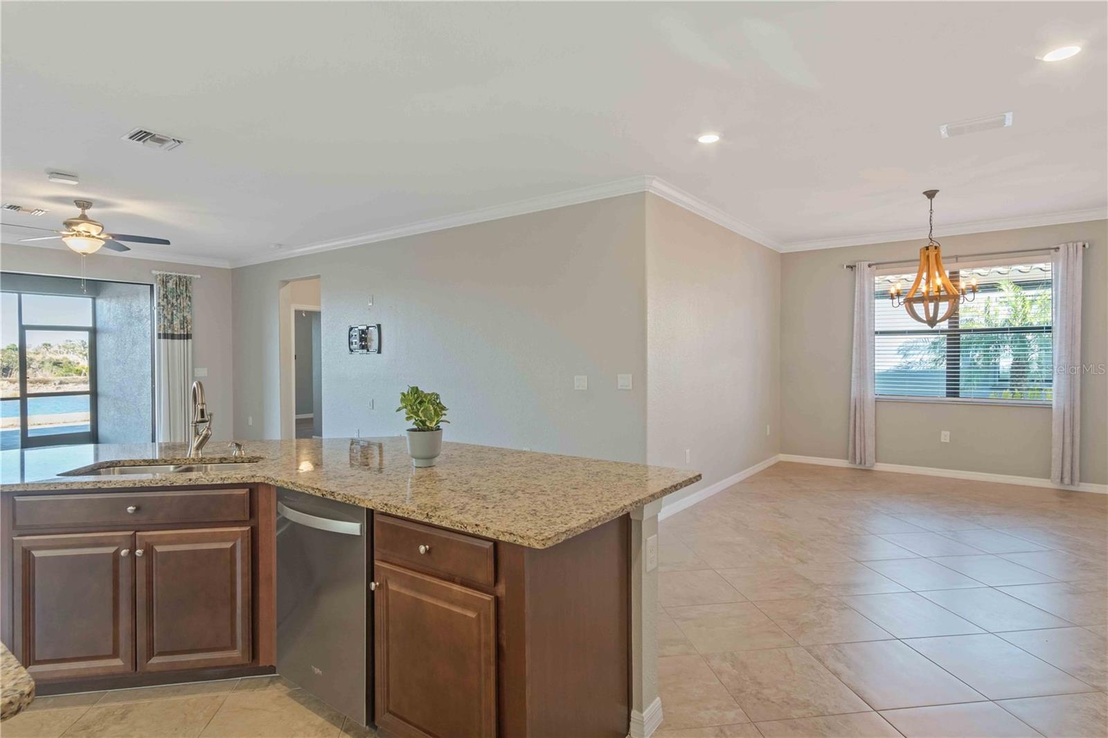 Image 33 of 78 For 13634 Vancanza Drive