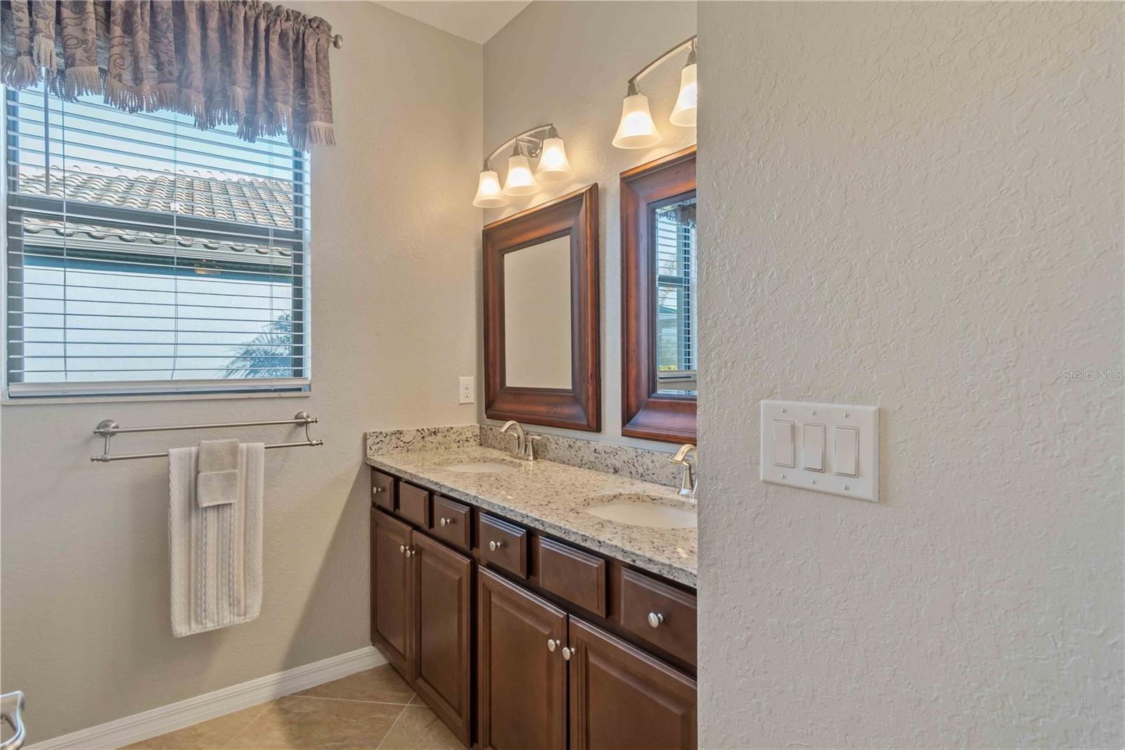 Image 60 of 78 For 13634 Vancanza Drive