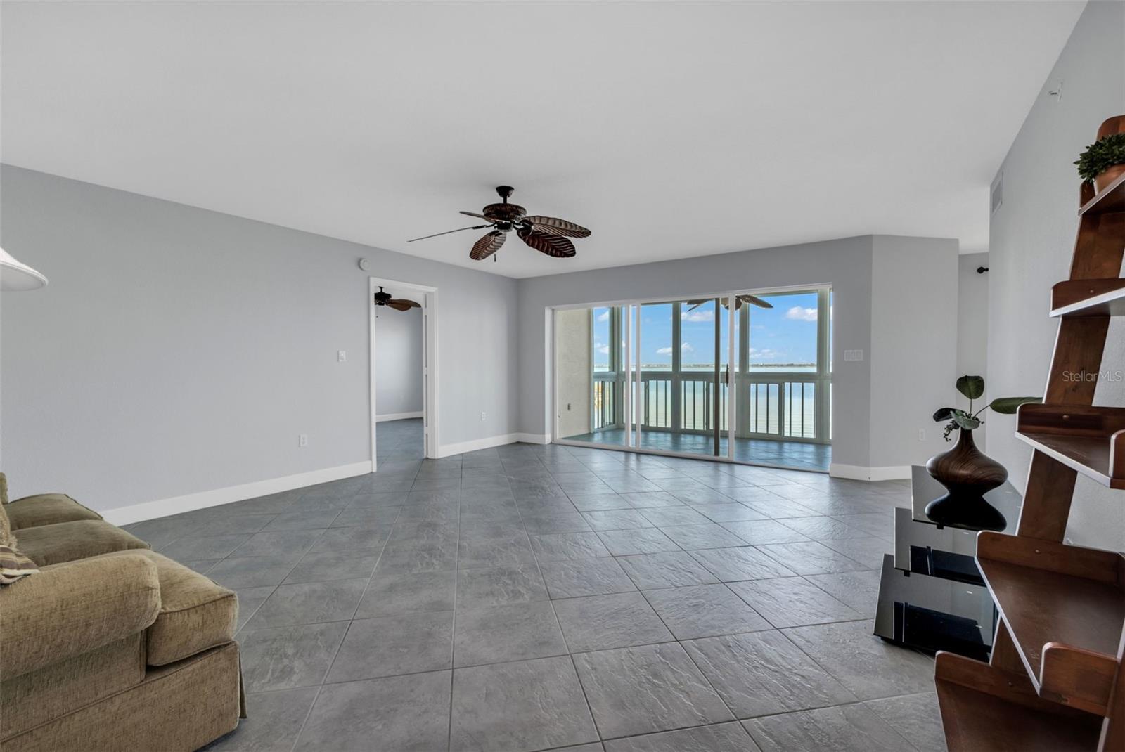 Image 31 of 44 For 1650 Marion Avenue 123