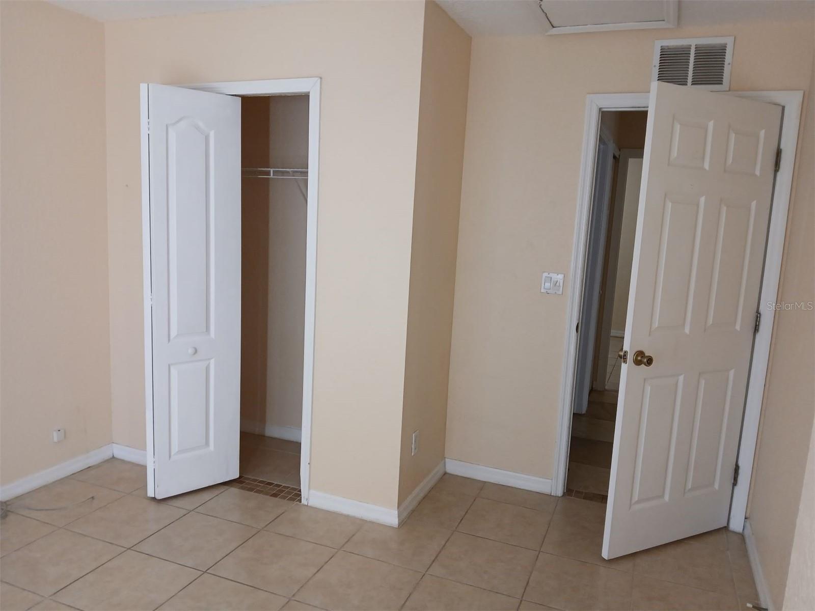 Image 6 of 13 For 6886 Babbit Avenue