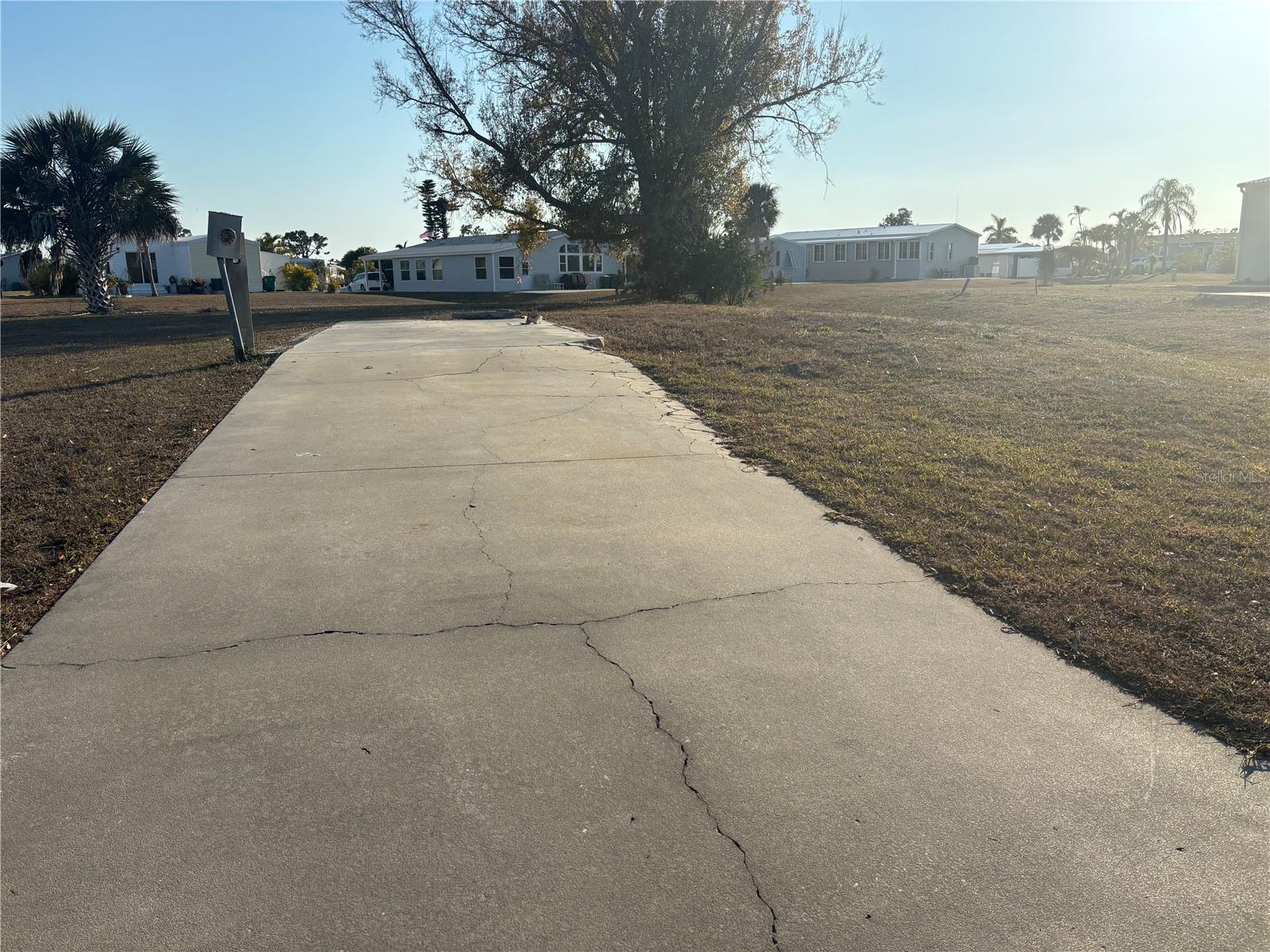 Image 4 of 18 For 7437 Longmont Lane