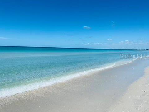 Listing photo id 62 for 772 Imperial Drive