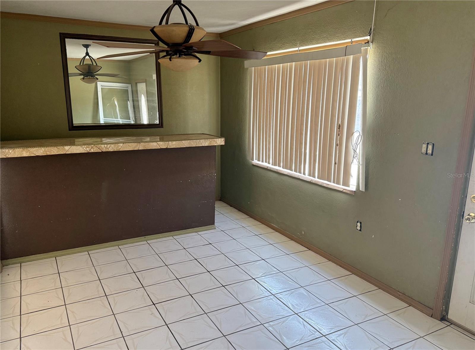 Image 7 of 25 For 1129 Golden Avenue