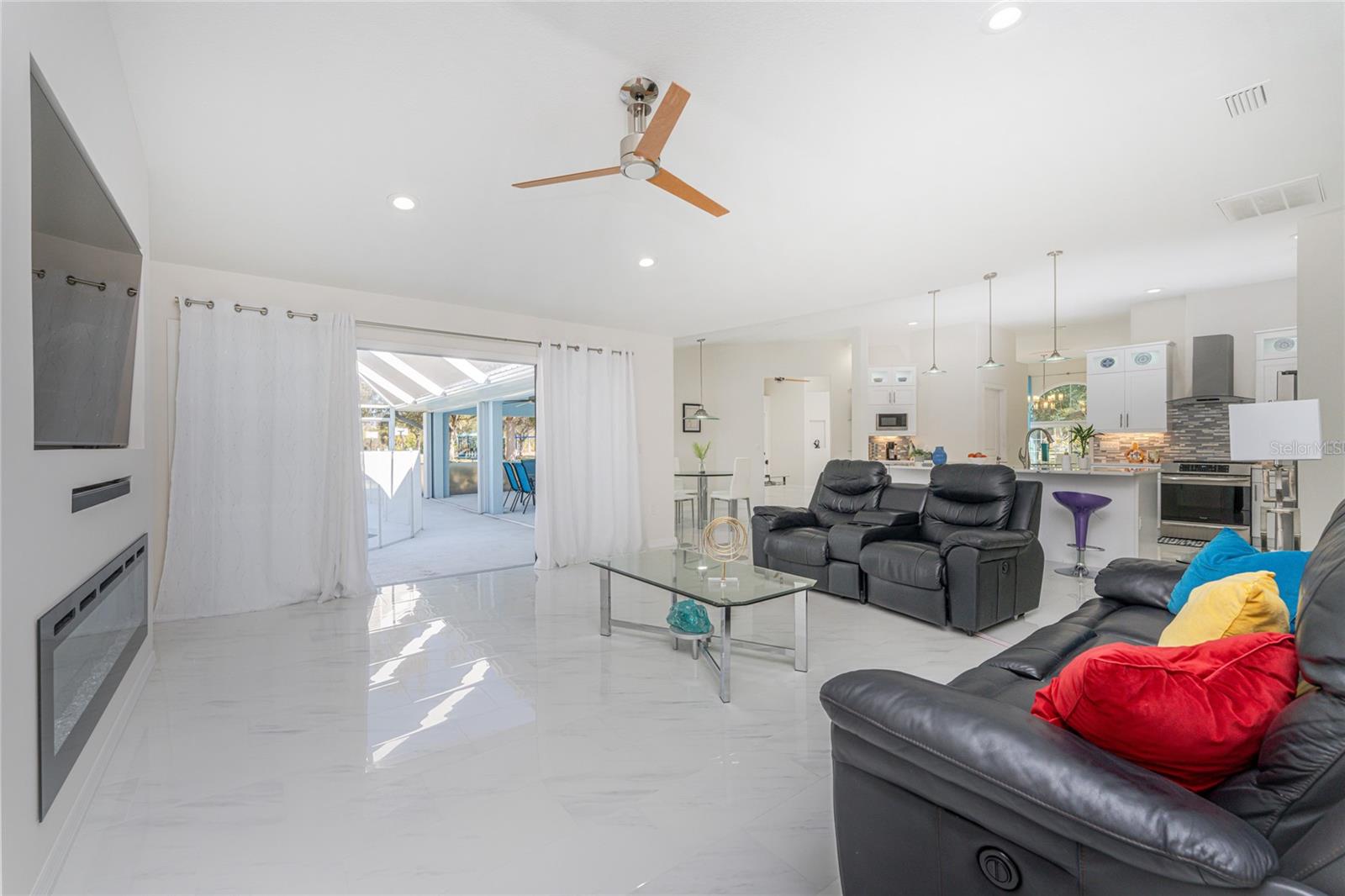 Image 23 of 80 For 1041 Harbour Drake Drive