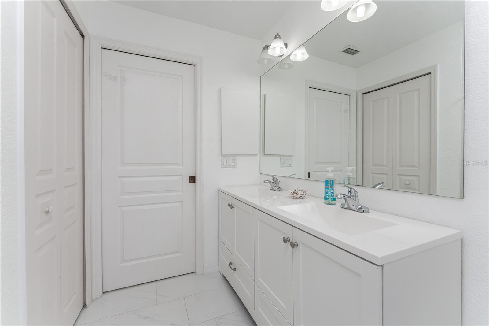 Image 31 of 80 For 1041 Harbour Drake Drive