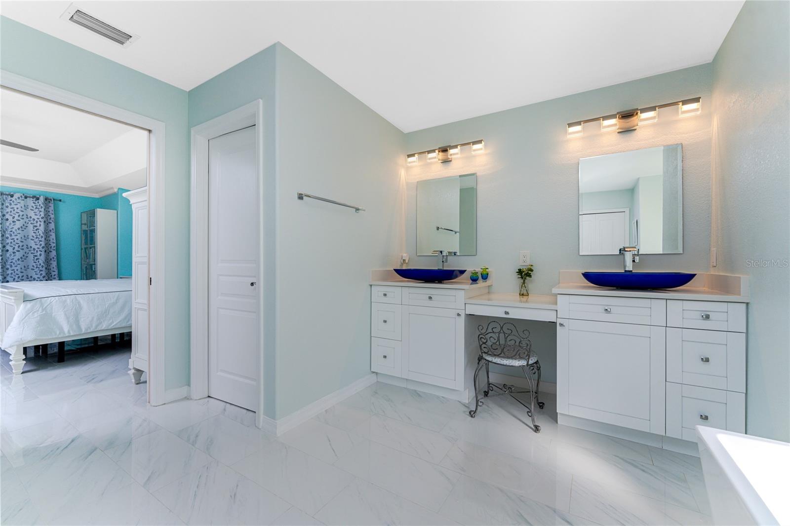 Image 49 of 80 For 1041 Harbour Drake Drive