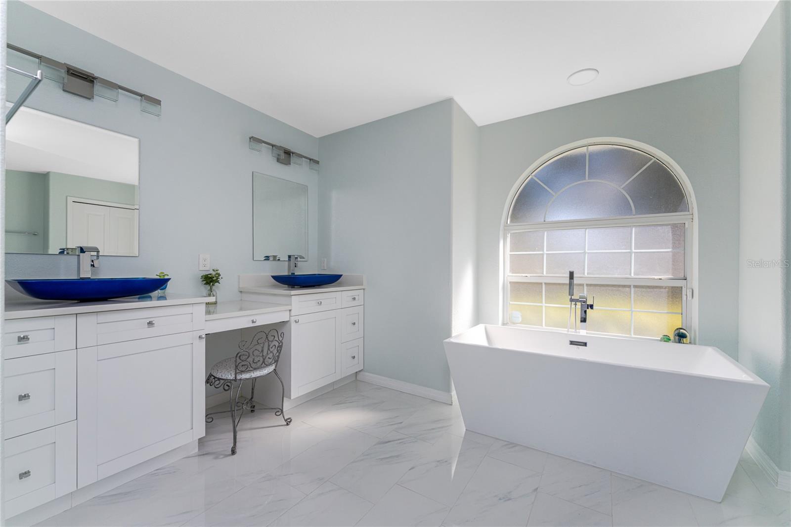 Image 52 of 80 For 1041 Harbour Drake Drive