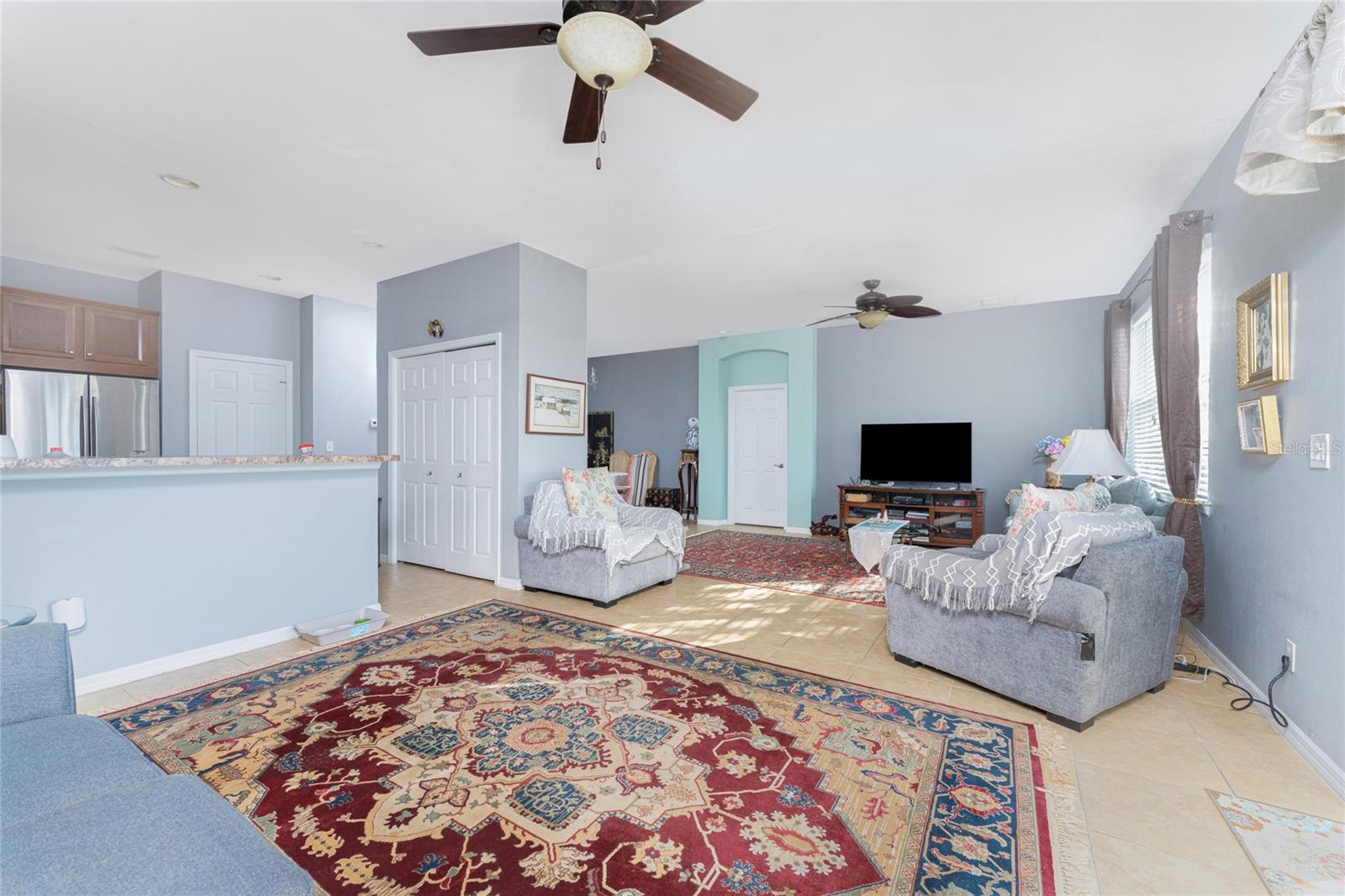 Image 15 of 58 For 8624 Lake Front Court