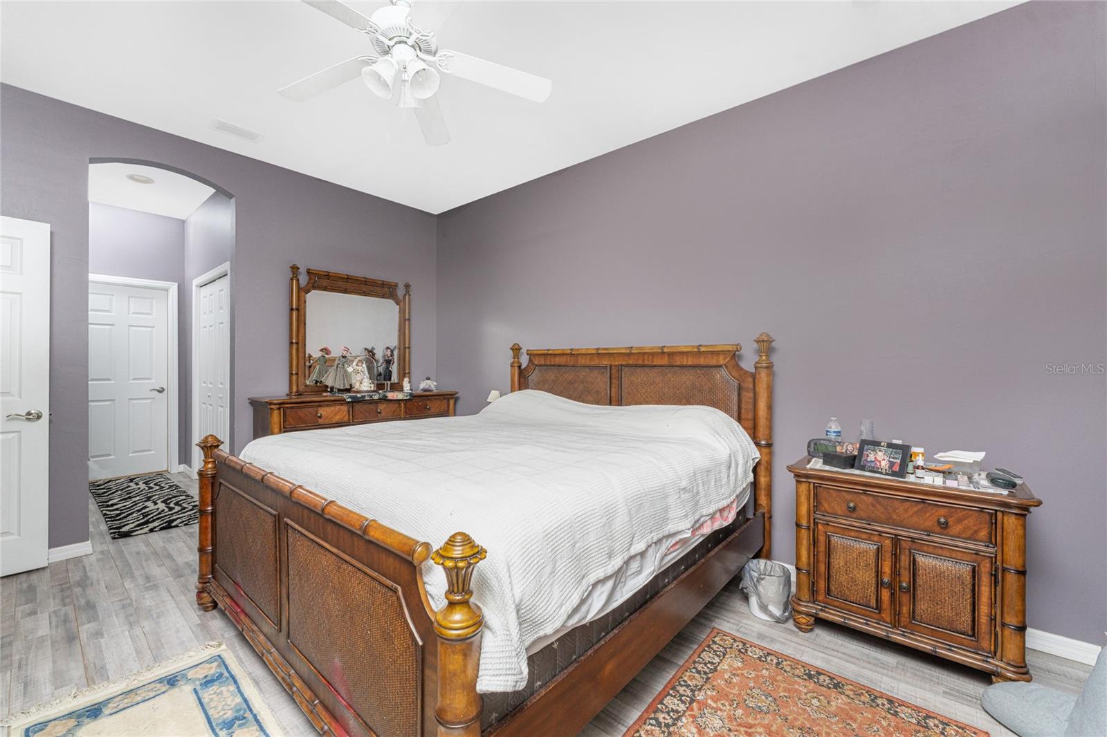 Image 23 of 58 For 8624 Lake Front Court