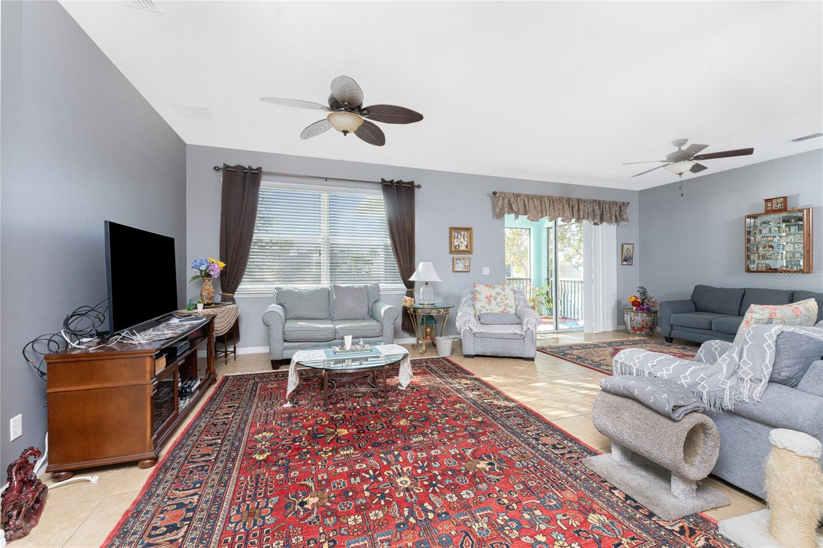 Image 7 of 58 For 8624 Lake Front Court