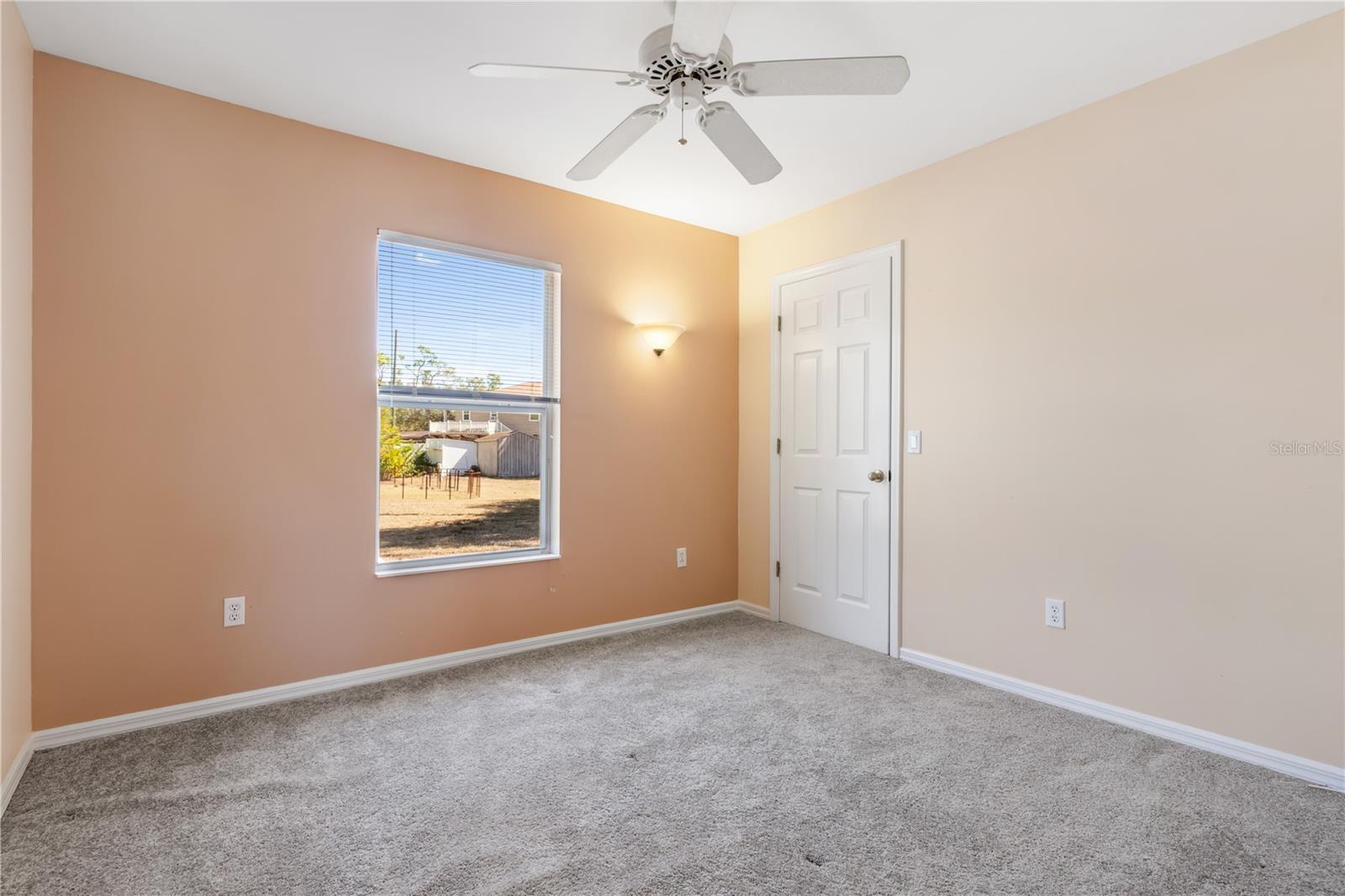 Image 21 of 31 For 23385 Hemenway Avenue