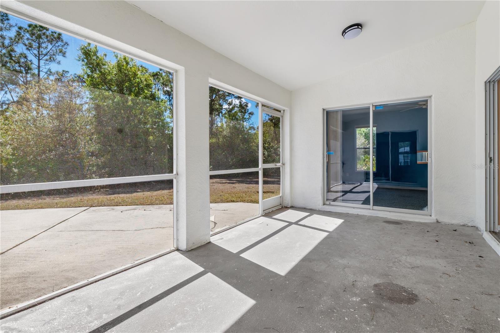 Image 26 of 31 For 23385 Hemenway Avenue