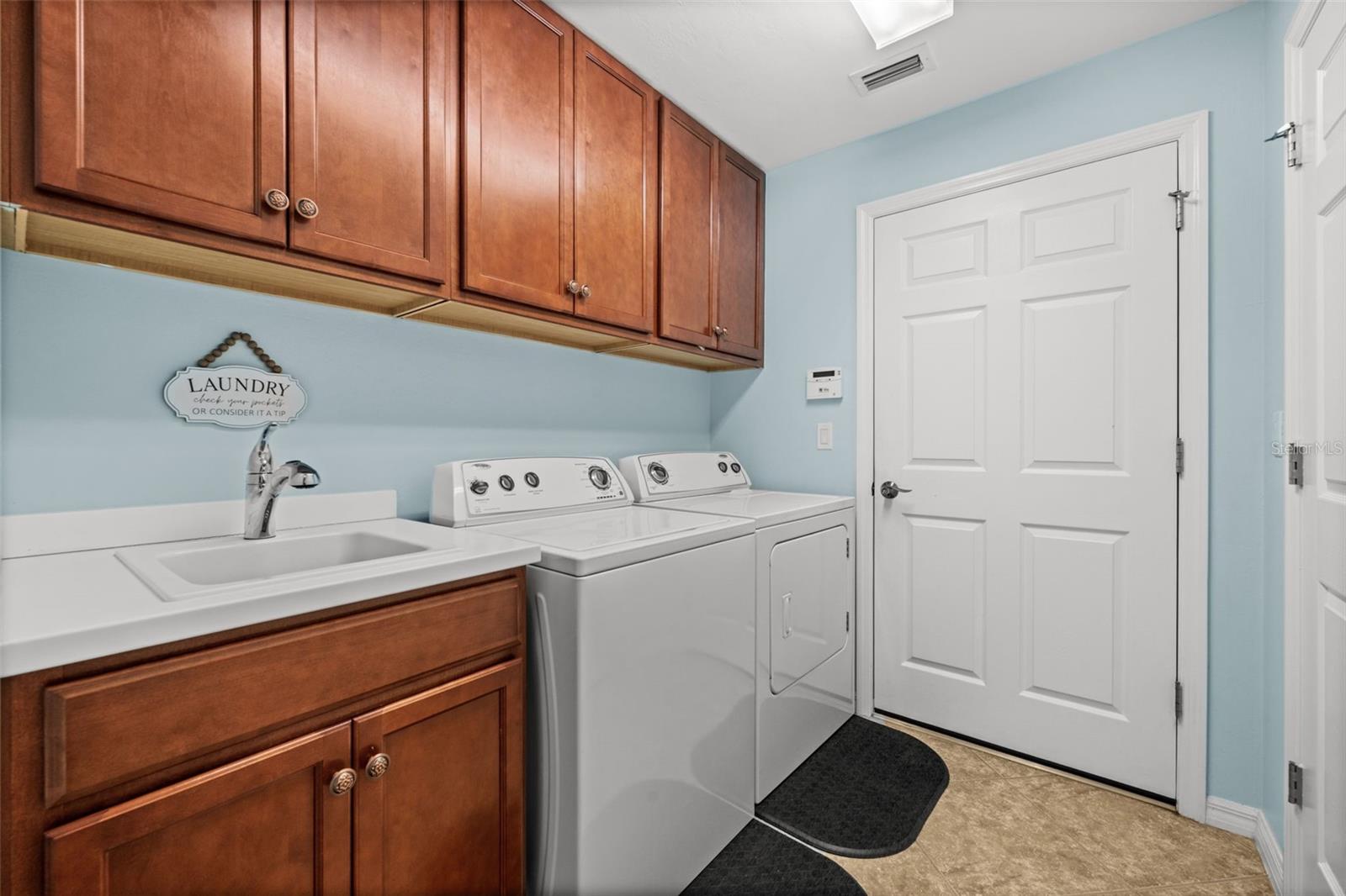 Image 29 of 33 For 10645 Pelican Preserve Boulevard A