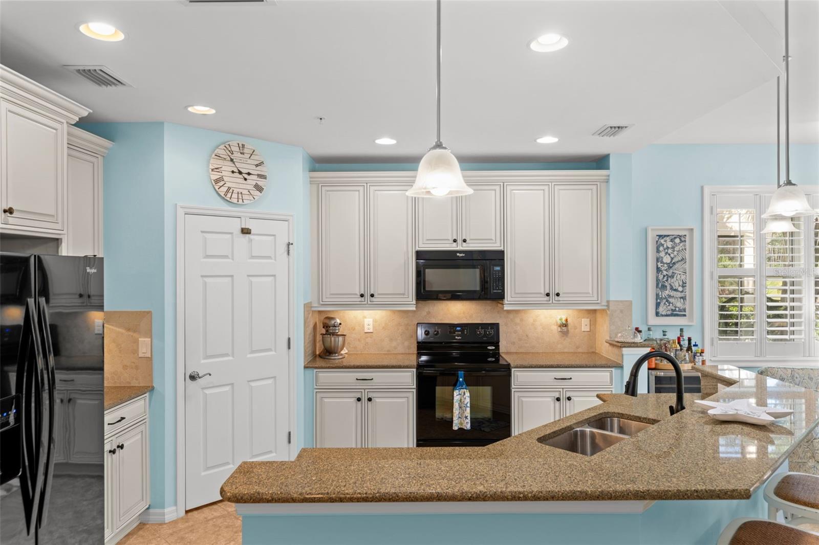 Image 5 of 33 For 10645 Pelican Preserve Boulevard A