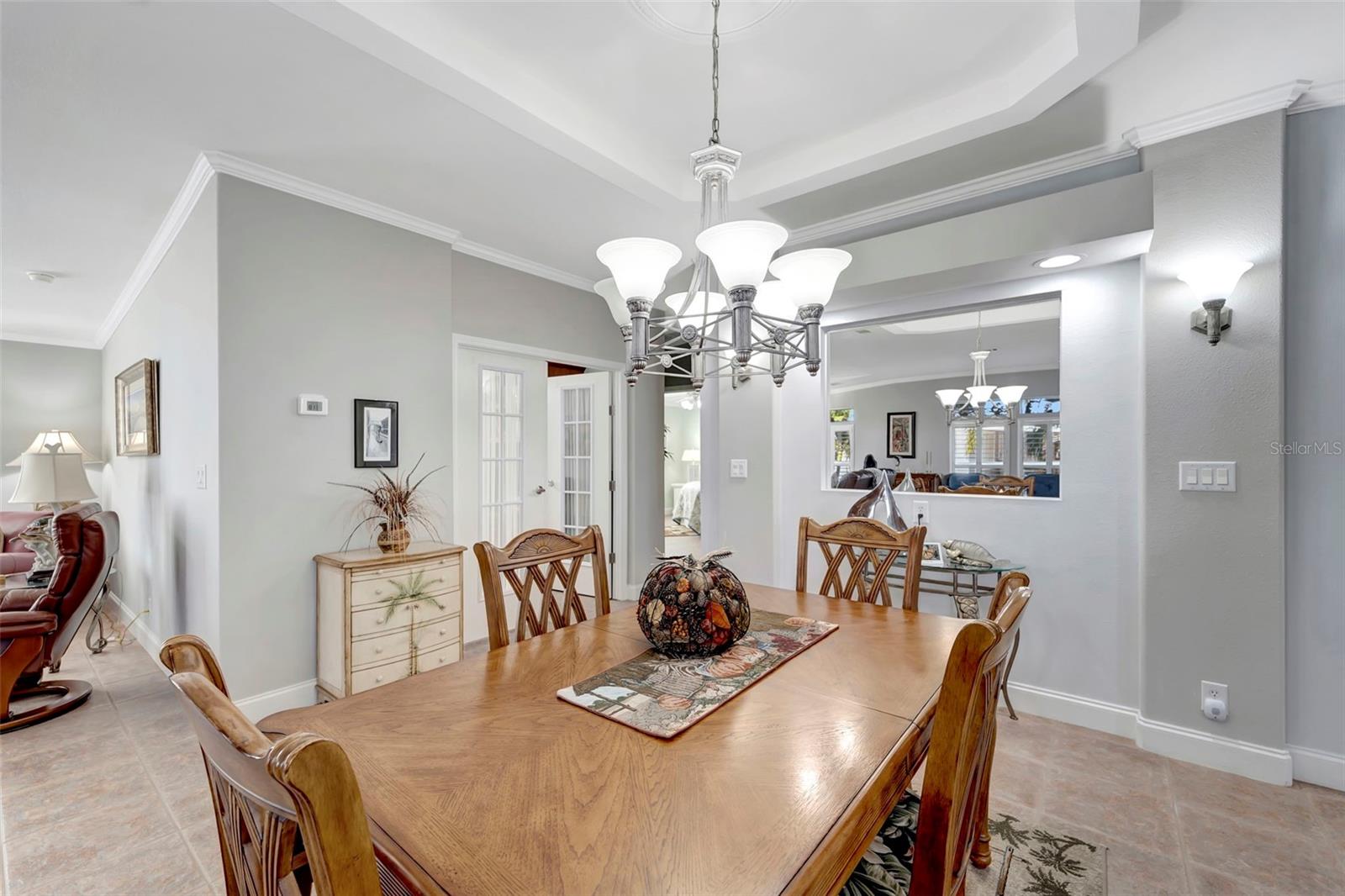 Image 13 of 45 For 16 Copenhagen Avenue