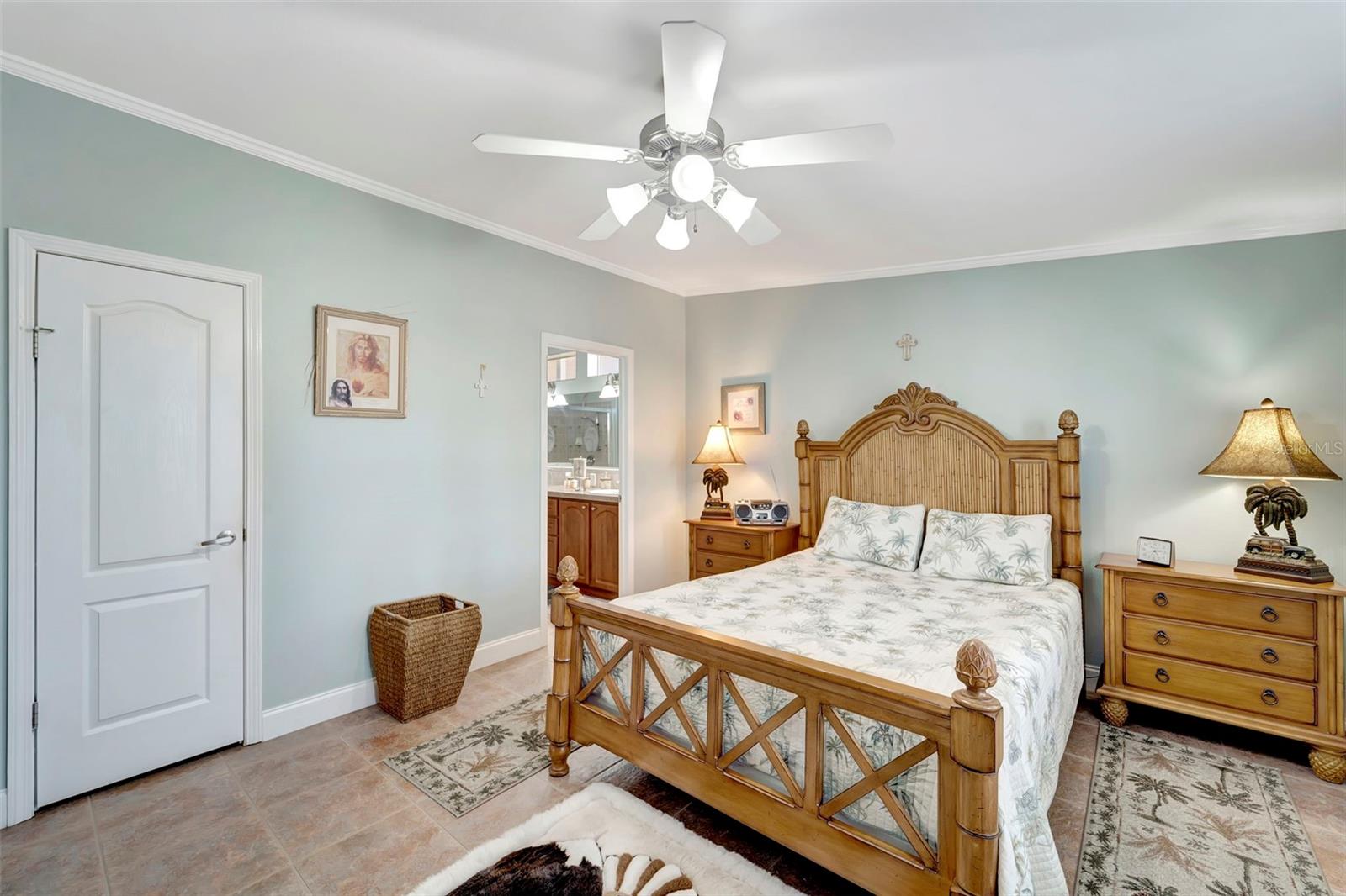 Image 20 of 45 For 16 Copenhagen Avenue