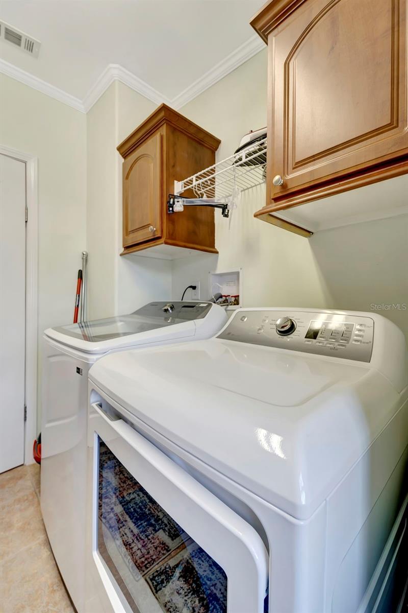 Image 31 of 45 For 16 Copenhagen Avenue