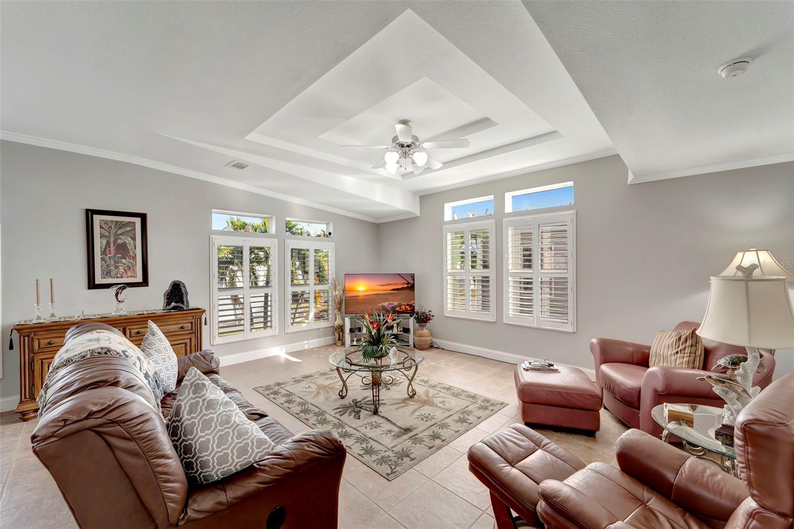 Image 8 of 45 For 16 Copenhagen Avenue