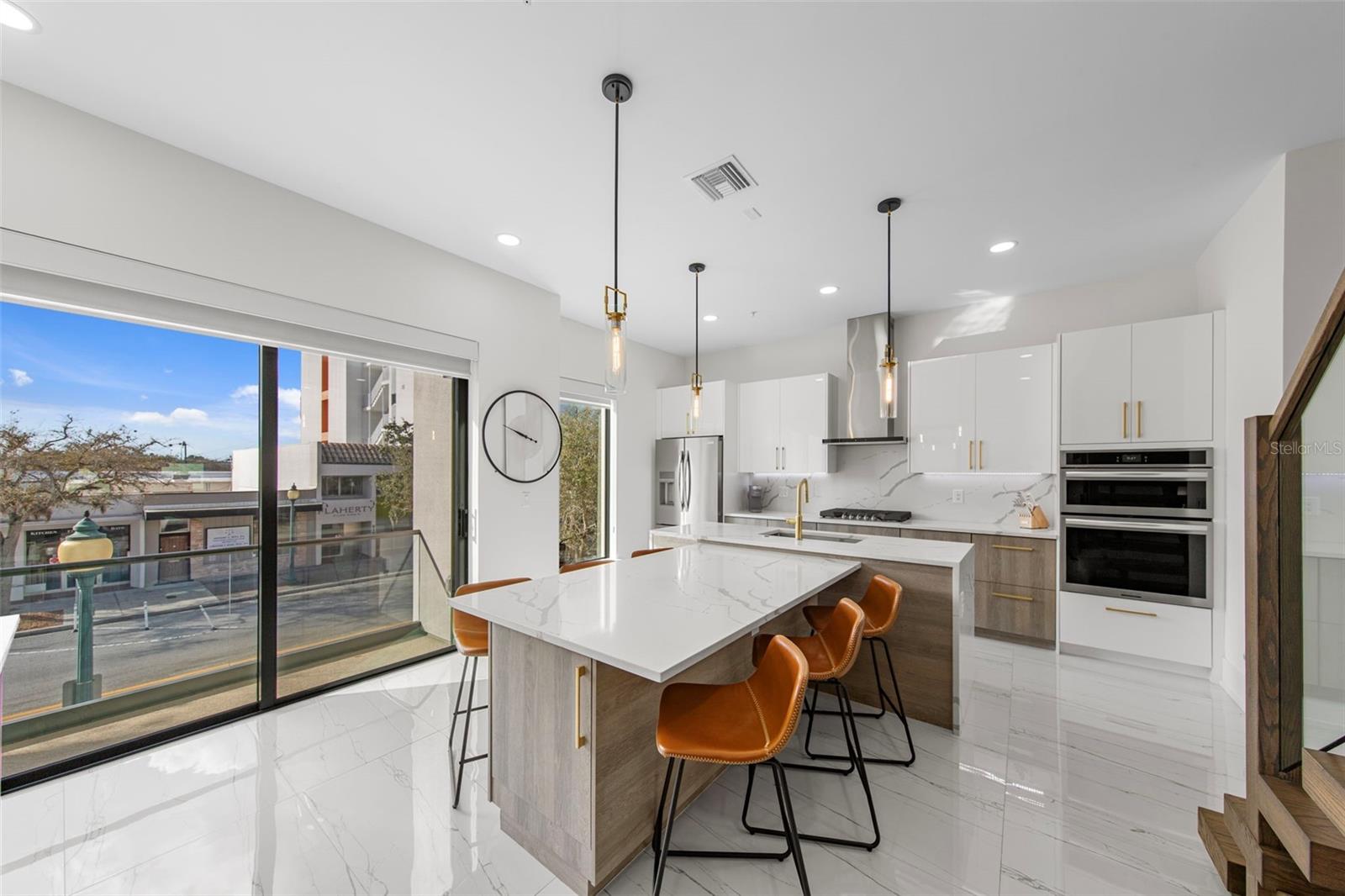 Image 19 of 46 For 2187 Main Street