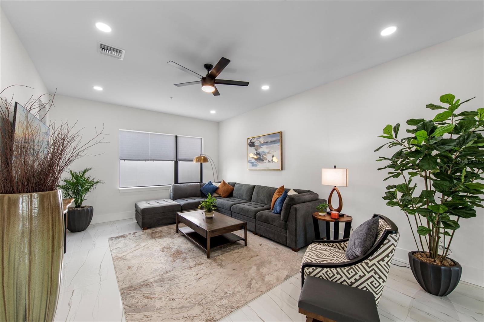 Image 23 of 46 For 2187 Main Street