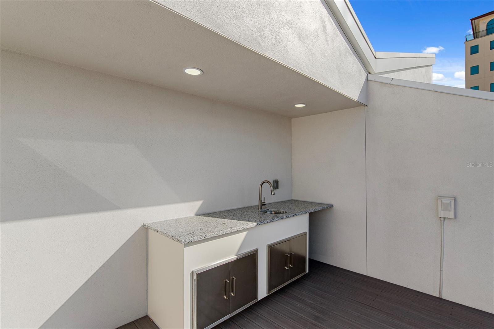 Image 41 of 46 For 2187 Main Street