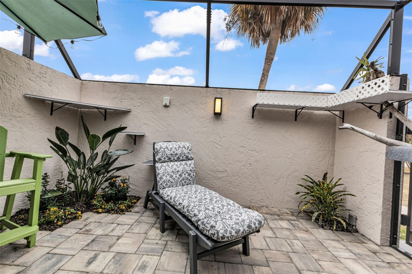 Image 11 of 43 For 232 Henry Street