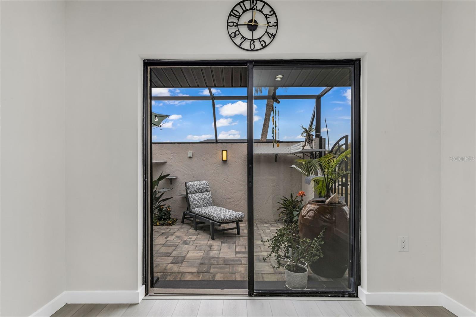 Image 13 of 43 For 232 Henry Street