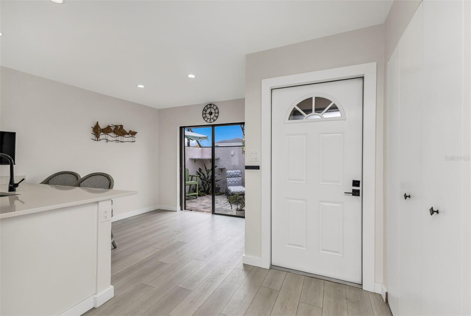 Image 26 of 43 For 232 Henry Street