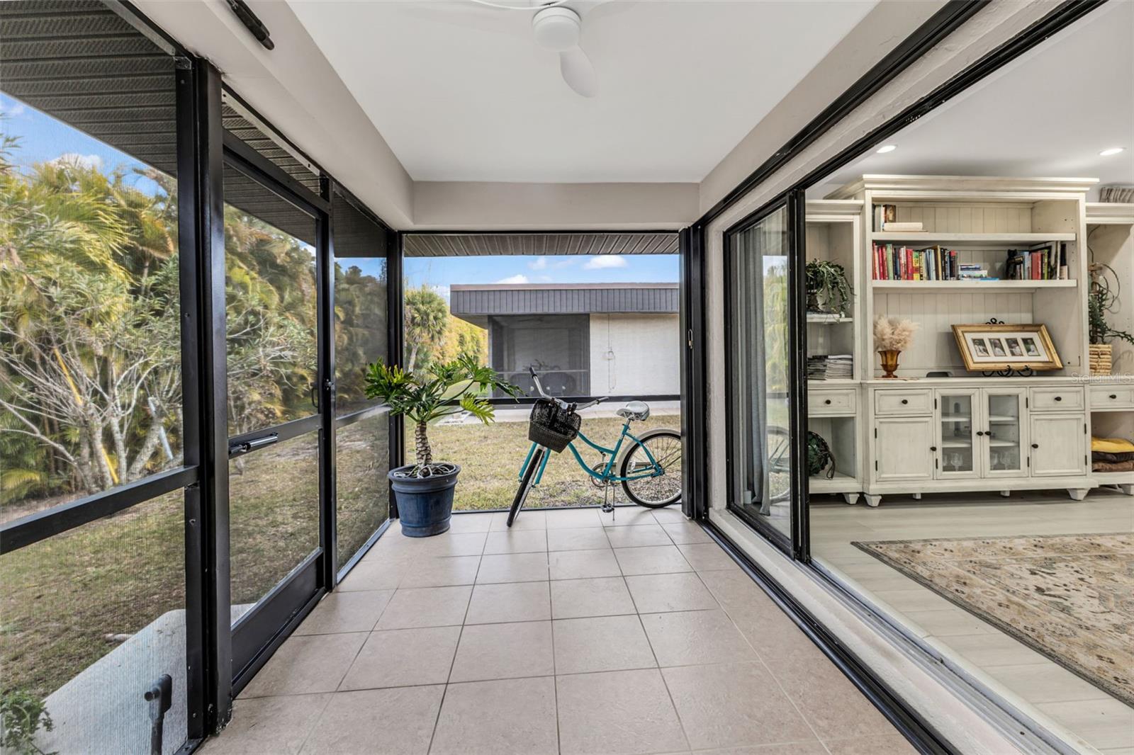 Image 30 of 43 For 232 Henry Street