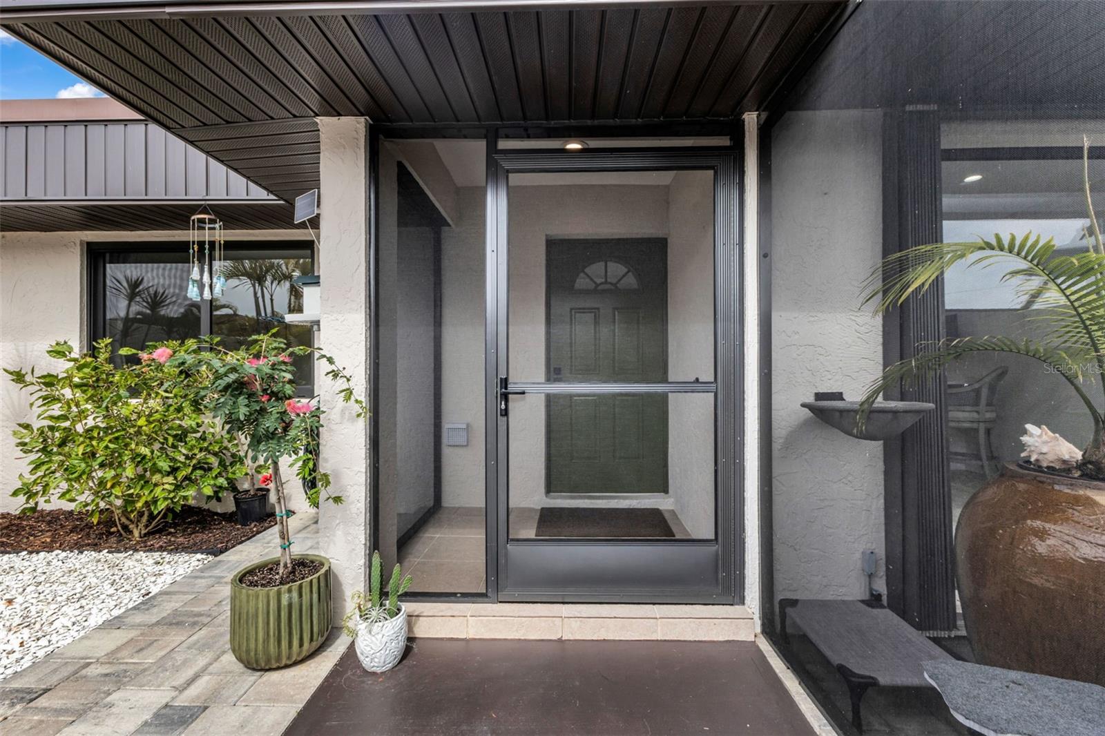 Image 5 of 43 For 232 Henry Street