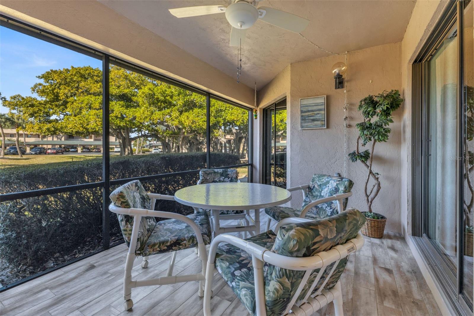 Image 4 of 33 For 601 Shreve Street 66a