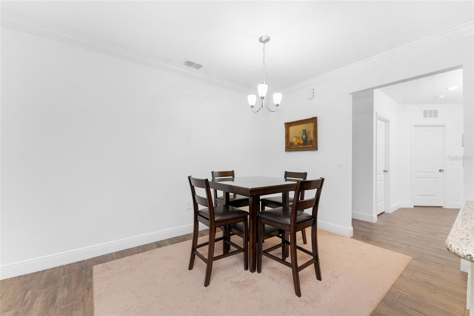 Image 14 of 59 For 4080 Collingswood Boulevard