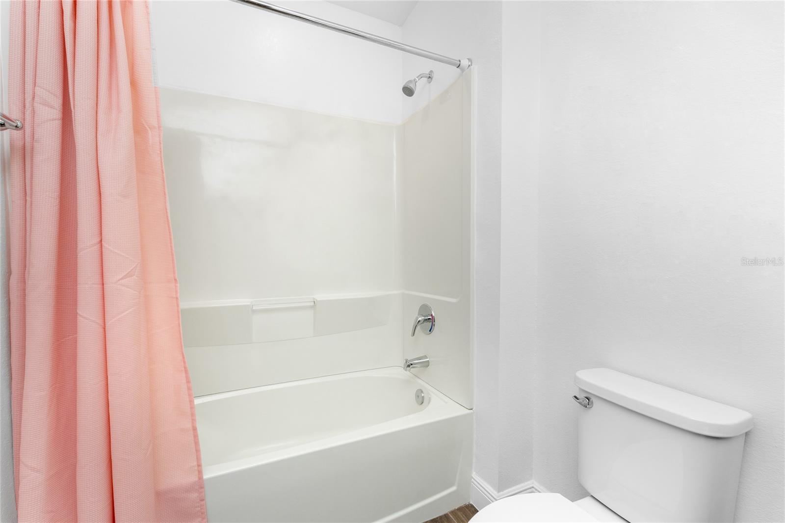 Image 34 of 59 For 4080 Collingswood Boulevard