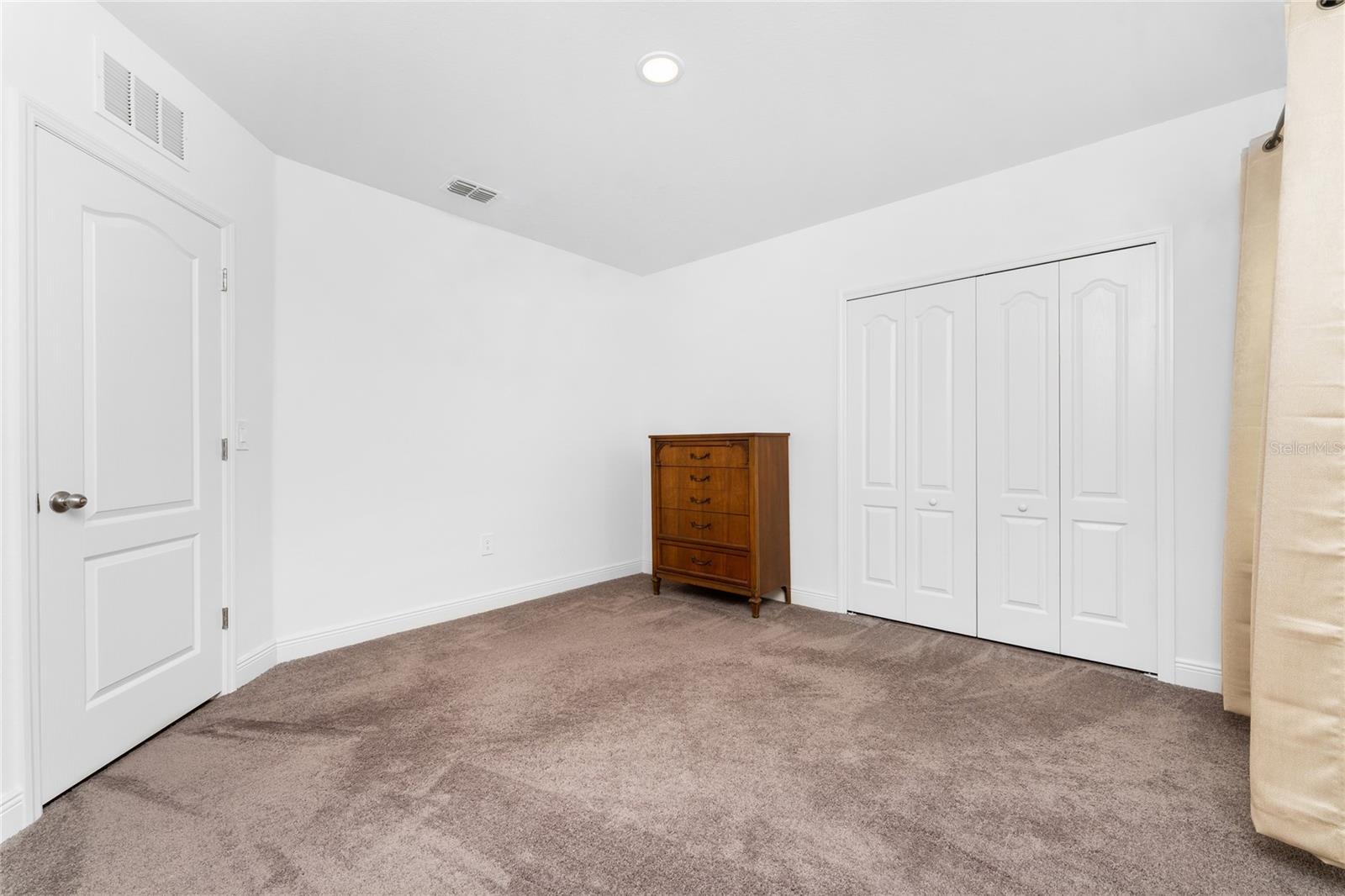 Image 36 of 59 For 4080 Collingswood Boulevard