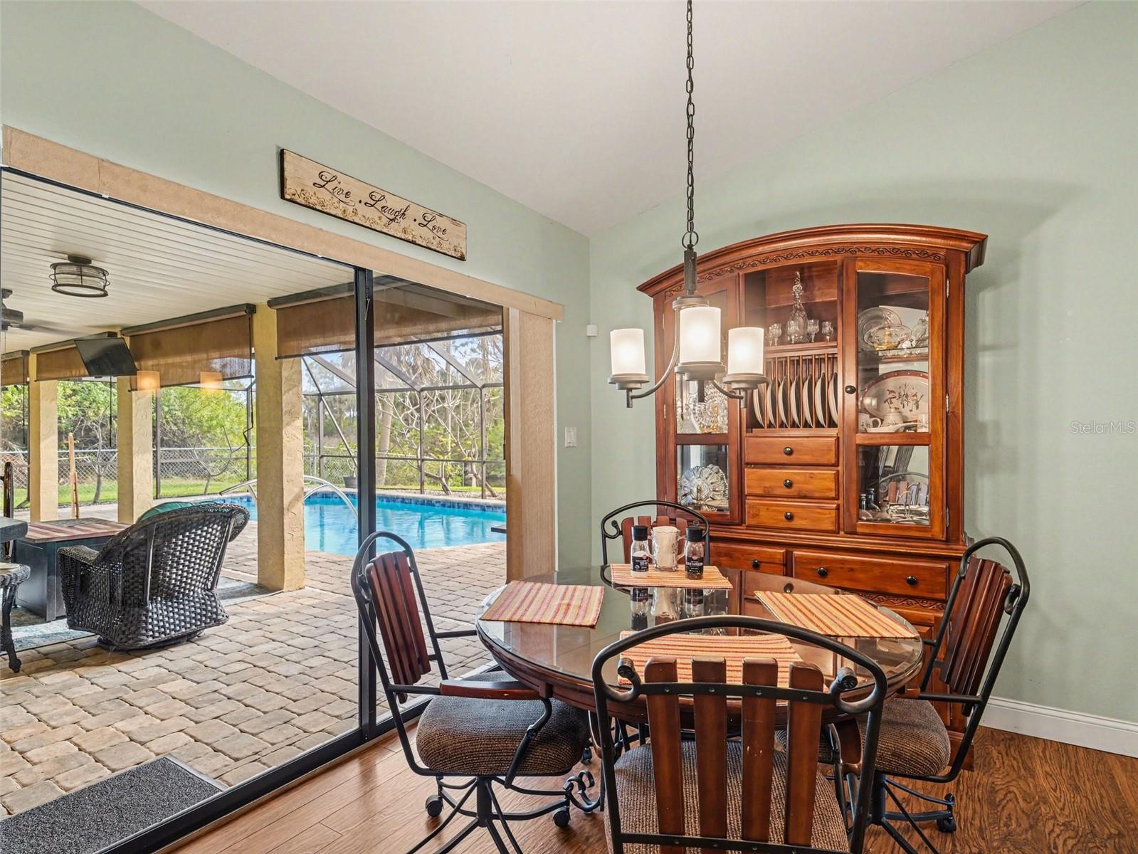 Image 10 of 31 For 507 Ramblewood Street