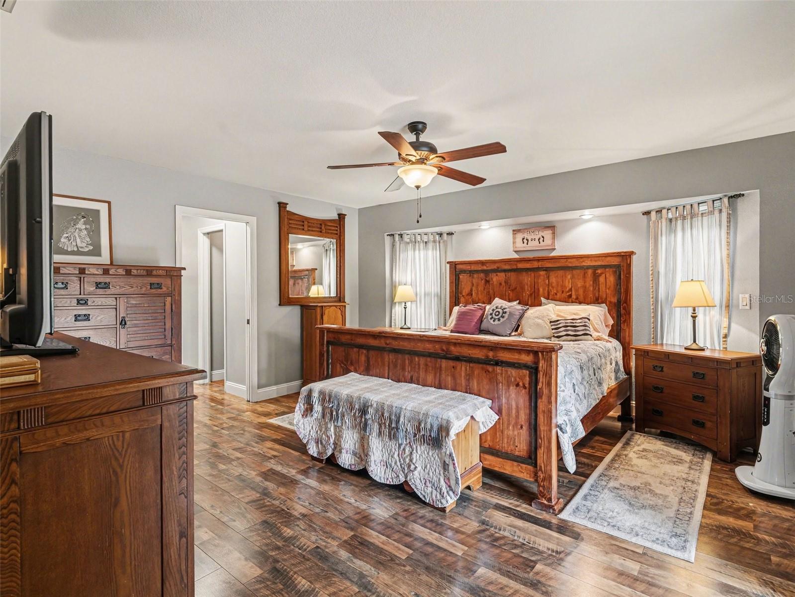 Image 12 of 31 For 507 Ramblewood Street