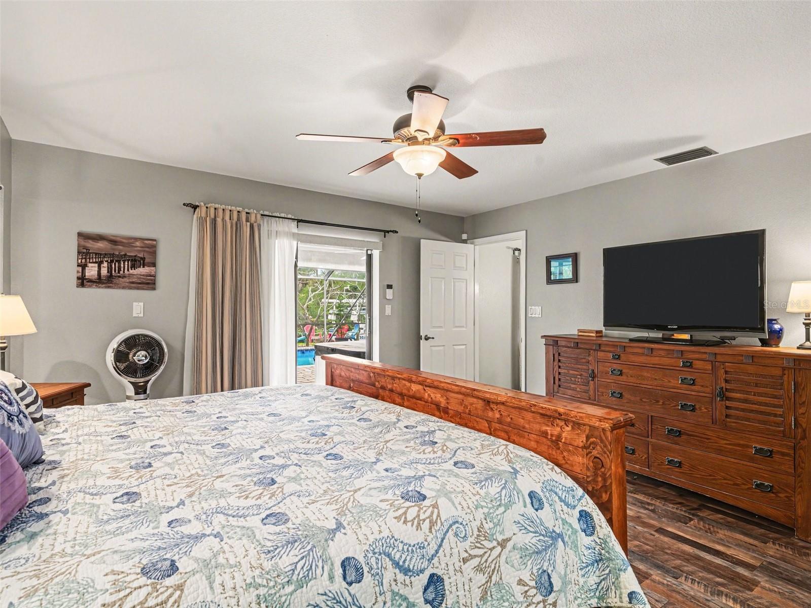 Image 13 of 31 For 507 Ramblewood Street