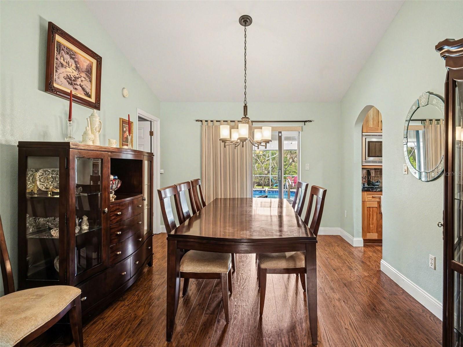 Image 4 of 31 For 507 Ramblewood Street