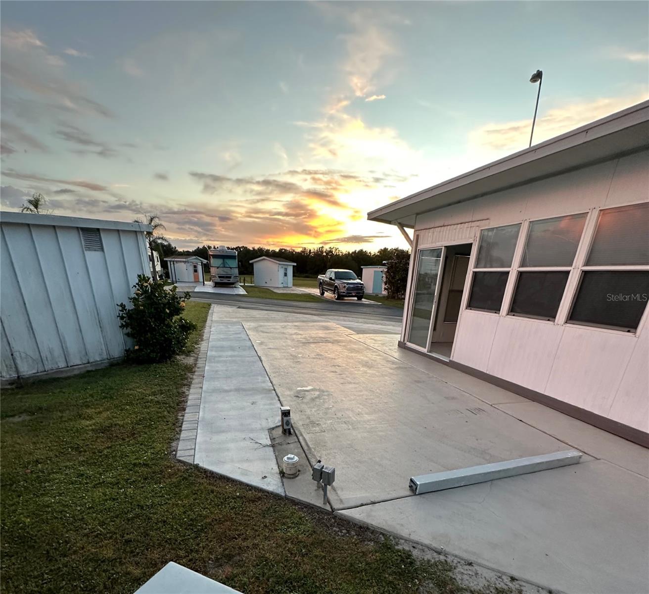 Image 6 of 17 For 46900 Bermont Road 310