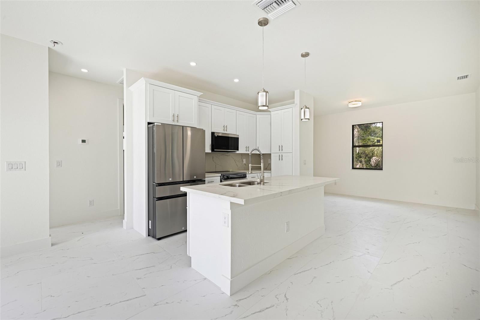 Image 15 of 35 For 355 Milton Street