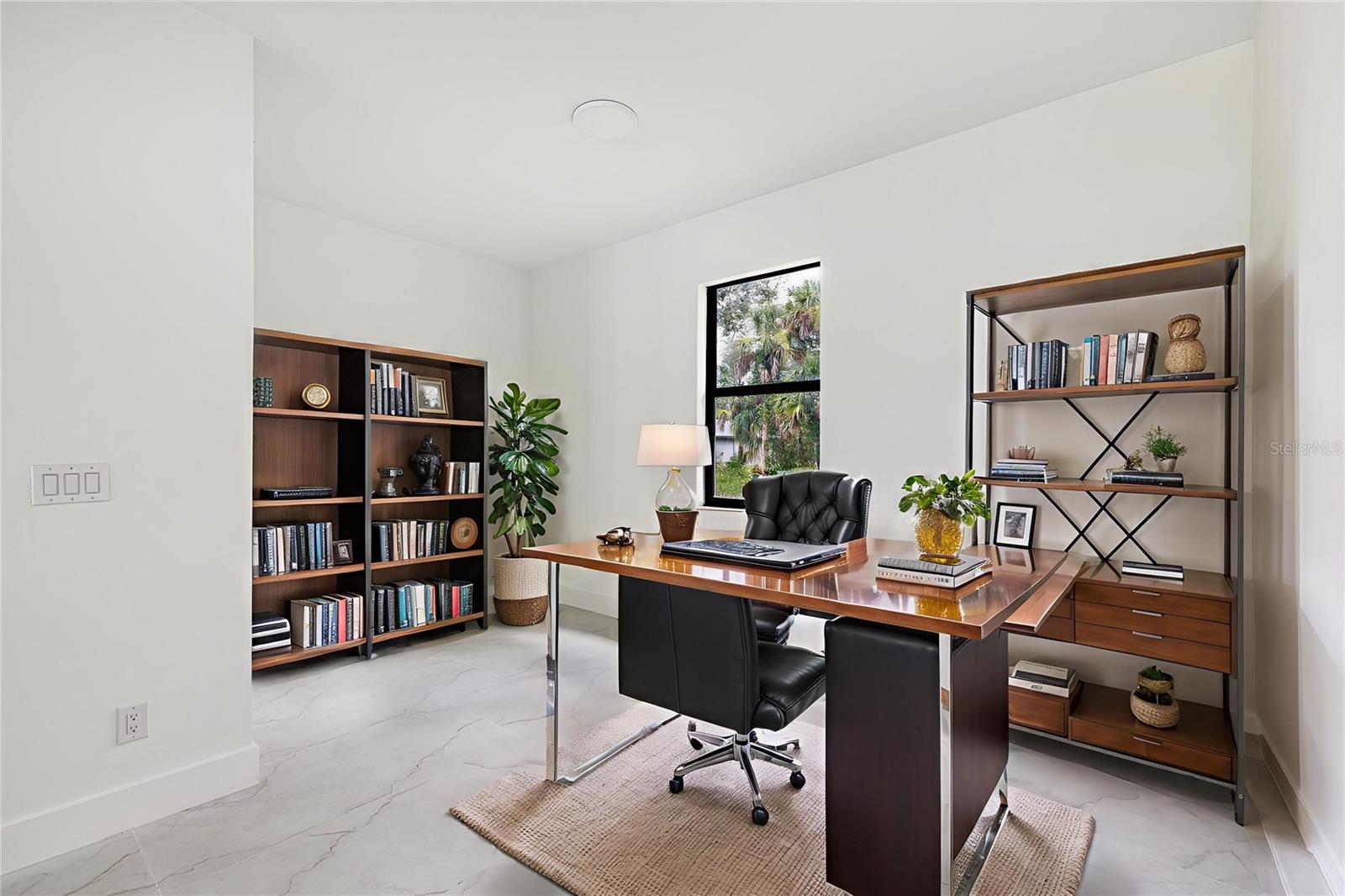 Image 17 of 40 For 16290 Banyan Avenue