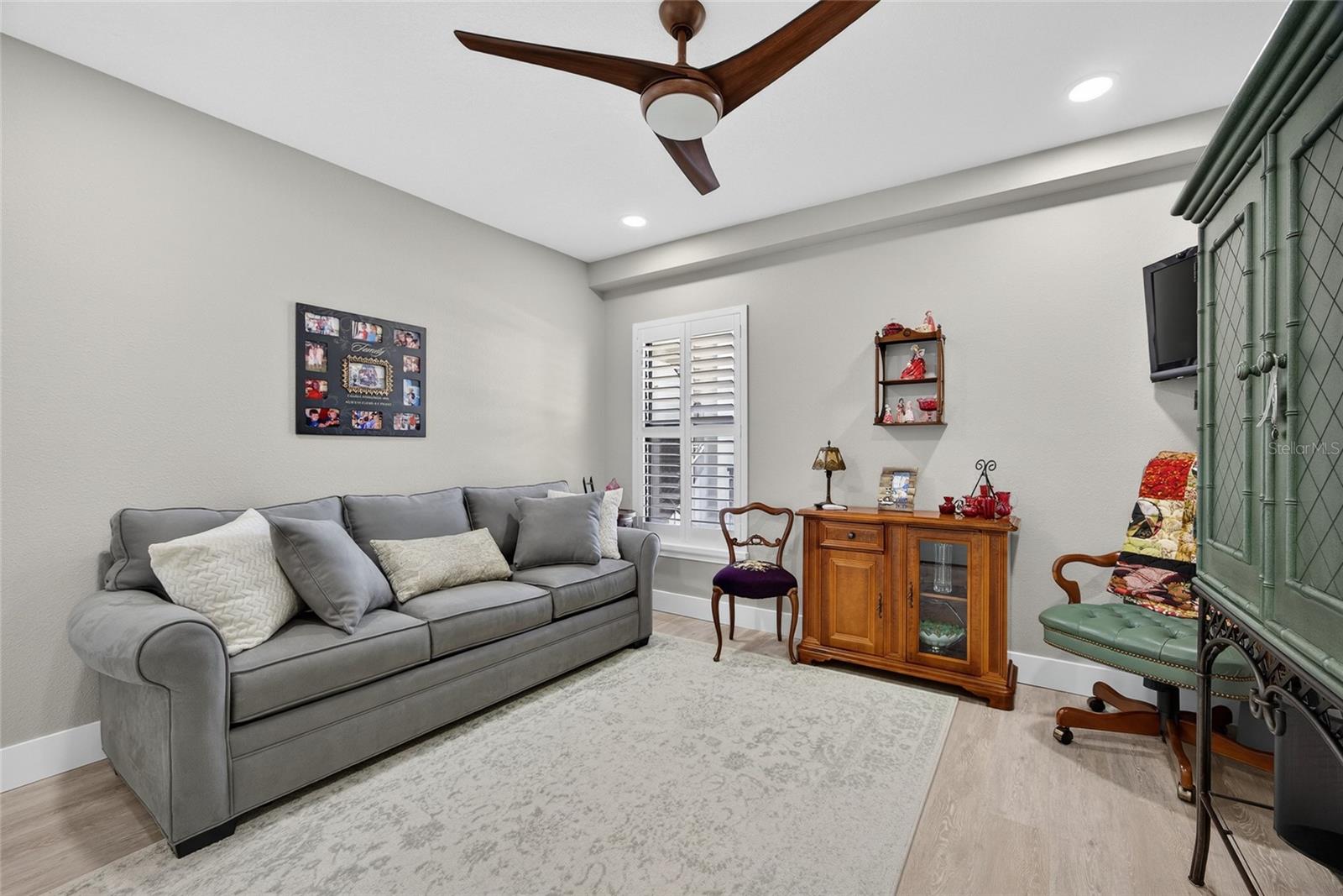 Image 27 of 44 For 1750 Jamaica Way 311