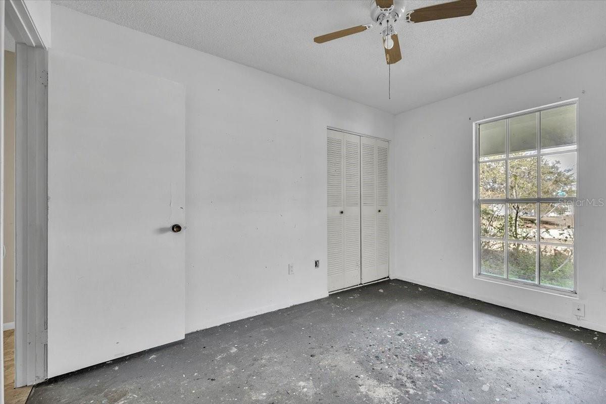 Image 24 of 44 For 22265 Niagara Avenue