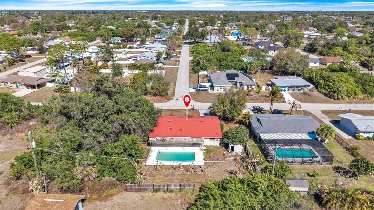 Image 36 of 44 For 22265 Niagara Avenue