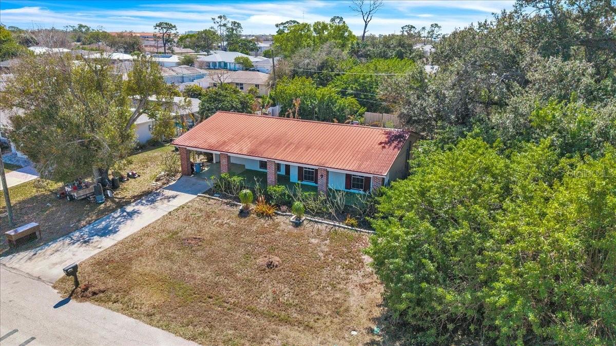 Image 41 of 44 For 22265 Niagara Avenue