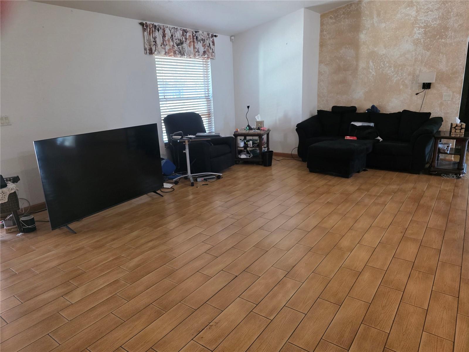 Image 18 of 74 For 20206 Astoria Avenue