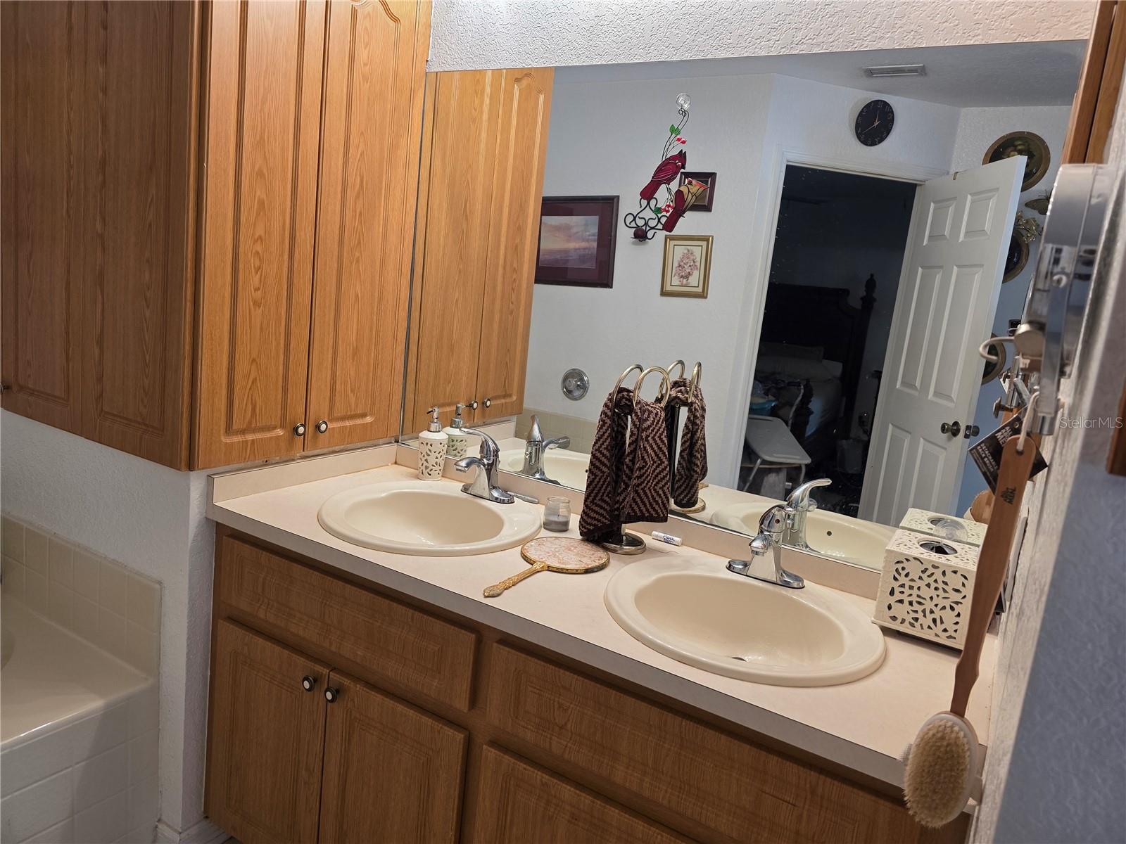 Image 28 of 74 For 20206 Astoria Avenue