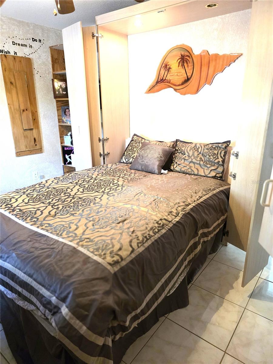 Image 37 of 74 For 20206 Astoria Avenue